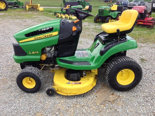 2010 John Deere LA115 Lawn & Garden and Commercial Mowing - John Deere ...