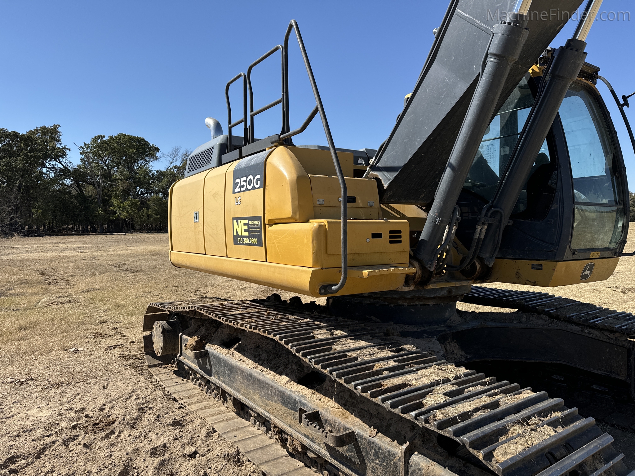 2017 John Deere 250G LC Image 7