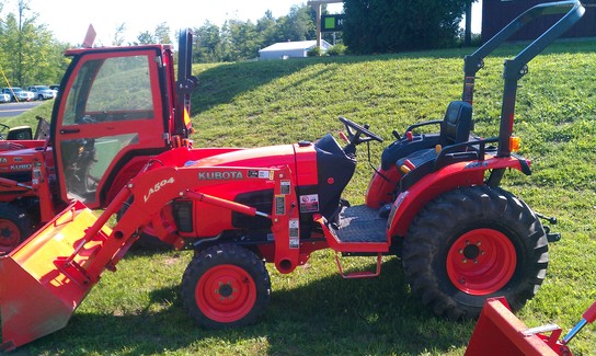 2011 Kubota B3200 Tractors - Compact (1-40hp.) - John Deere MachineFinder