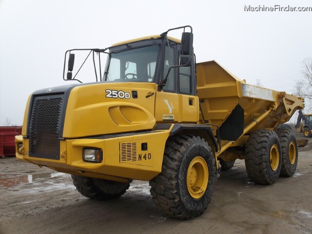 2006 John Deere 250D Articulated Dump Trucks - John Deere MachineFinder