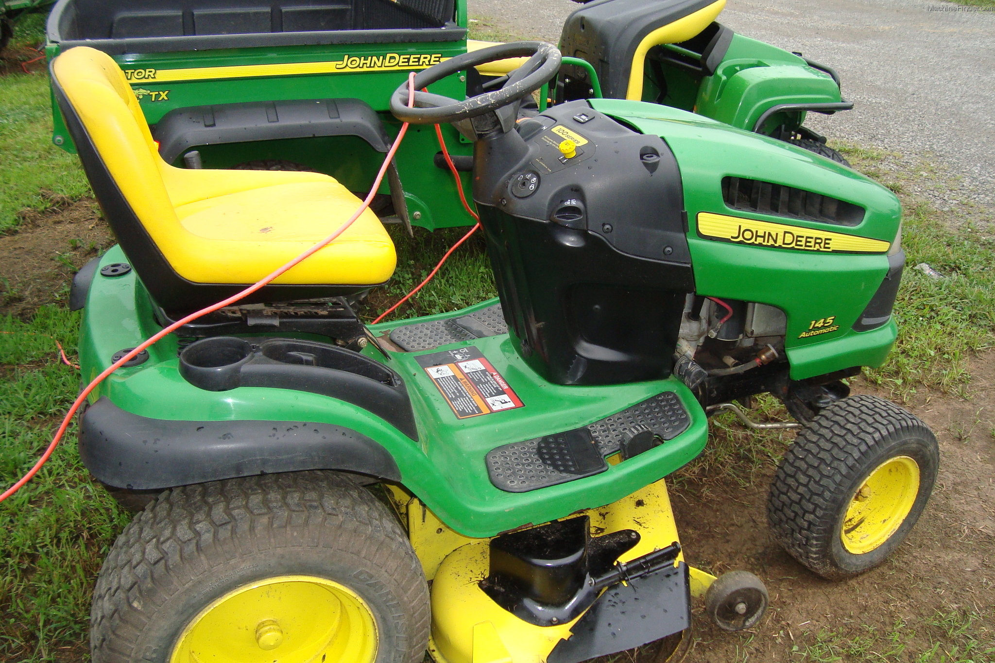 John Deere 145 AUTO Lawn & Garden and Commercial Mowing - John Deere ...