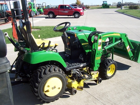 2010 John Deere 2305 tractor with 200CX loader and 54