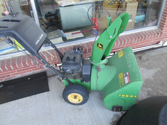 John Deere TRS24 Lawn & Garden and Commercial Mowing - John Deere ...