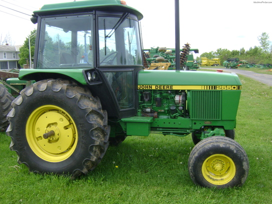 1985 John Deere JD2550 Tractors - Utility (40-100hp) - John Deere ...