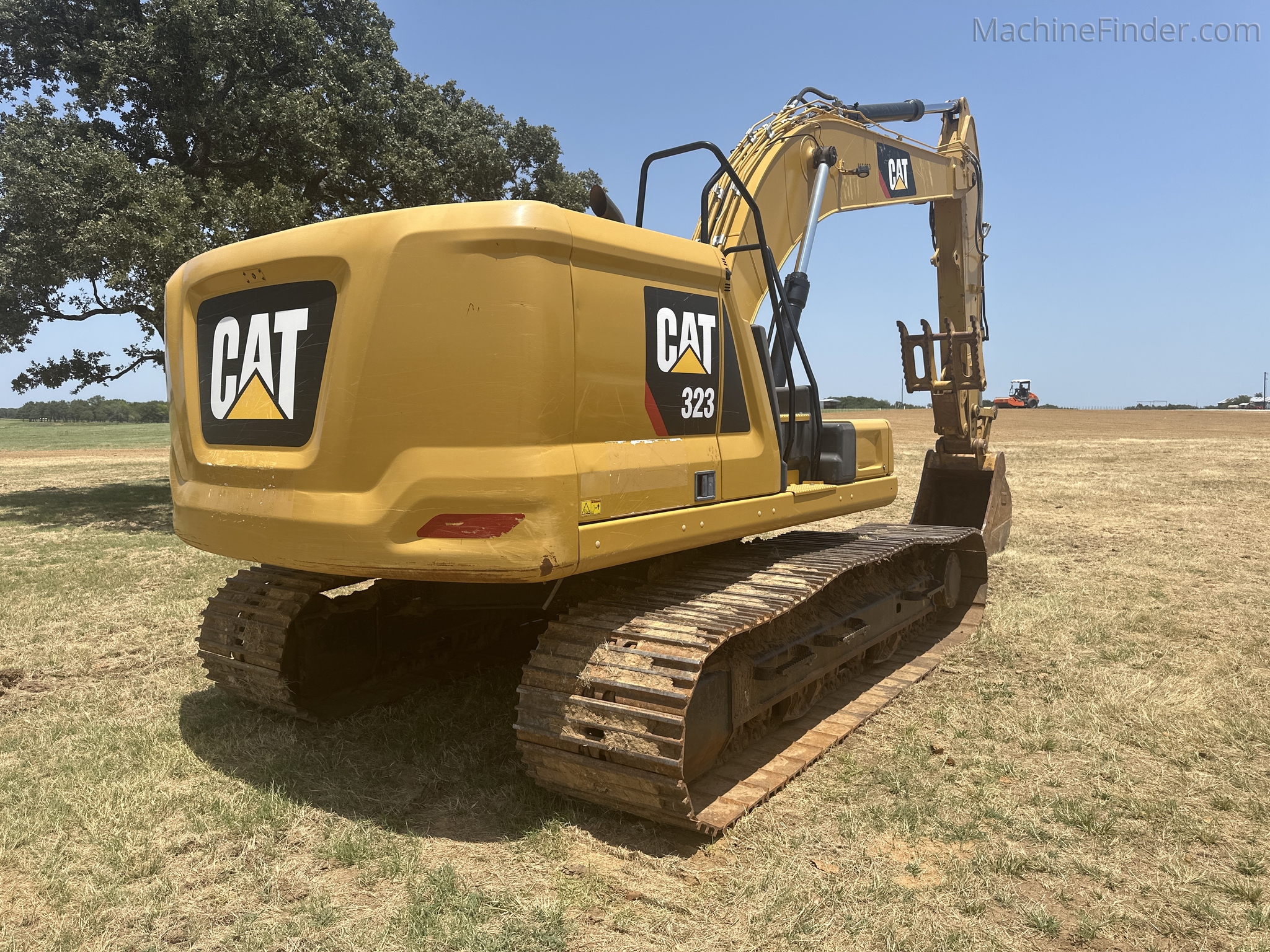 2018 Caterpillar 323 Image 4