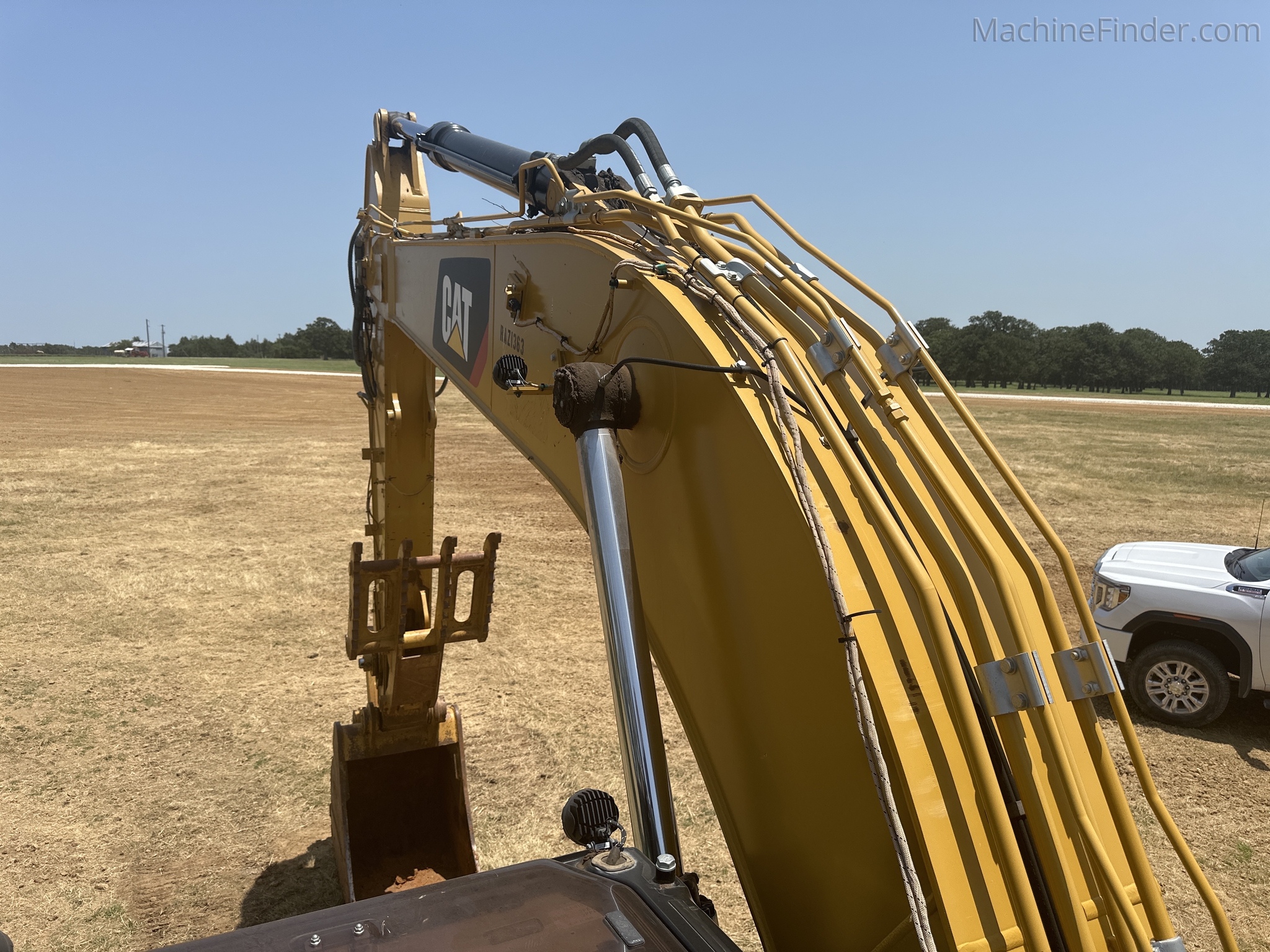 2018 Caterpillar 323 Image 14