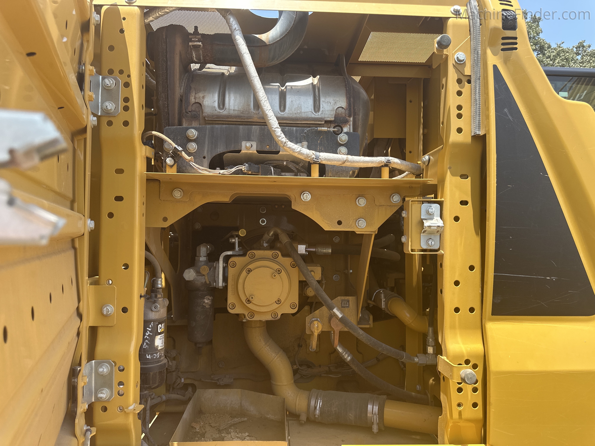 2018 Caterpillar 323 Image 20