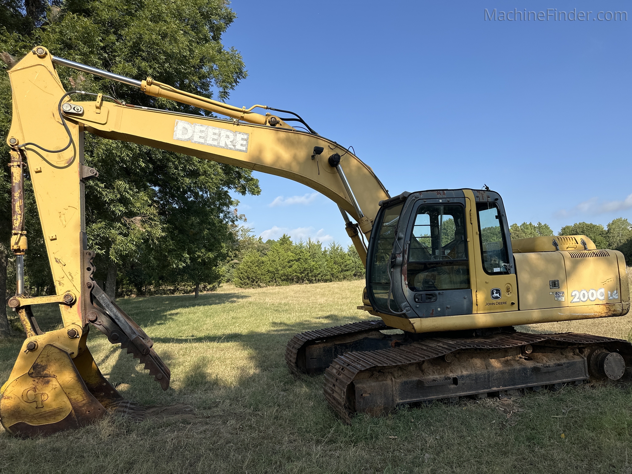 2002 John Deere 200C LC Image 1