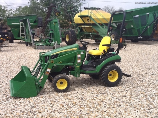 2013 John Deere 1025R Tractors - Compact (1-40hp.) - John Deere ...