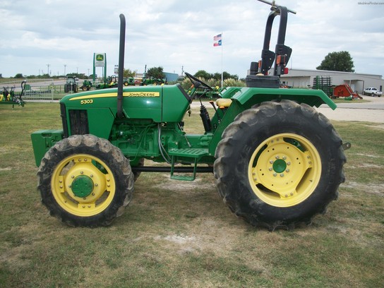 John Deere 5303 Tractors - Utility (40-100hp) - John Deere MachineFinder