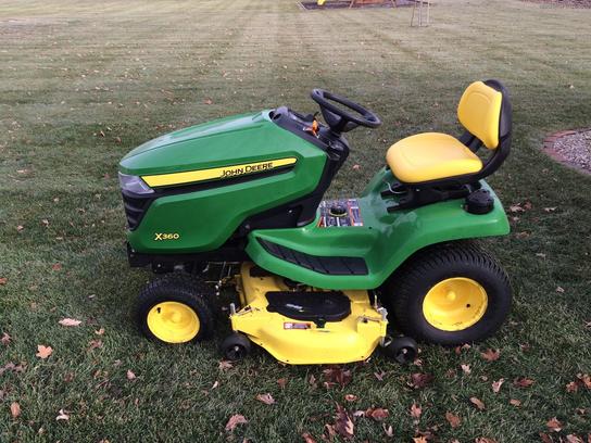 2014 John Deere X360 Lawn & Garden and Commercial Mowing - John Deere ...