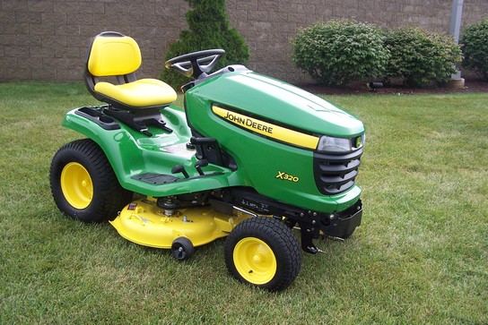 2011 John Deere X320 Lawn & Garden and Commercial Mowing - John Deere ...