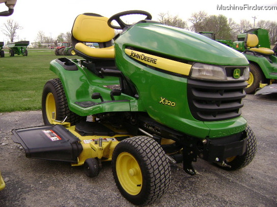 2013 John Deere X320