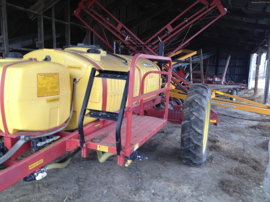 CENTURY 750 PULL TYPE SPRAYER Sprayers - John Deere MachineFinder