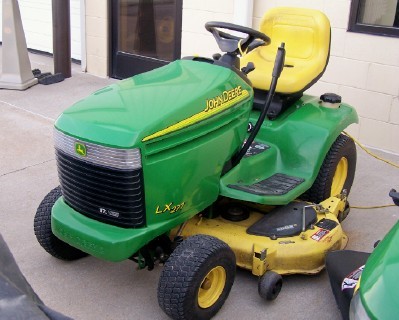 john deere lx277 lawn tractor