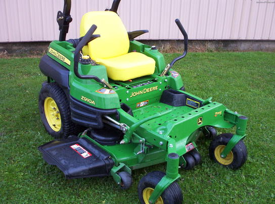 2011 John Deere Z910A