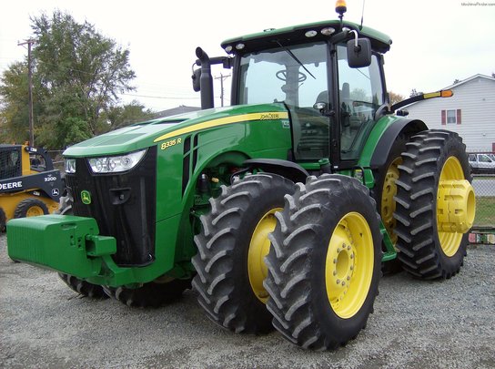 2011 John Deere 8335R