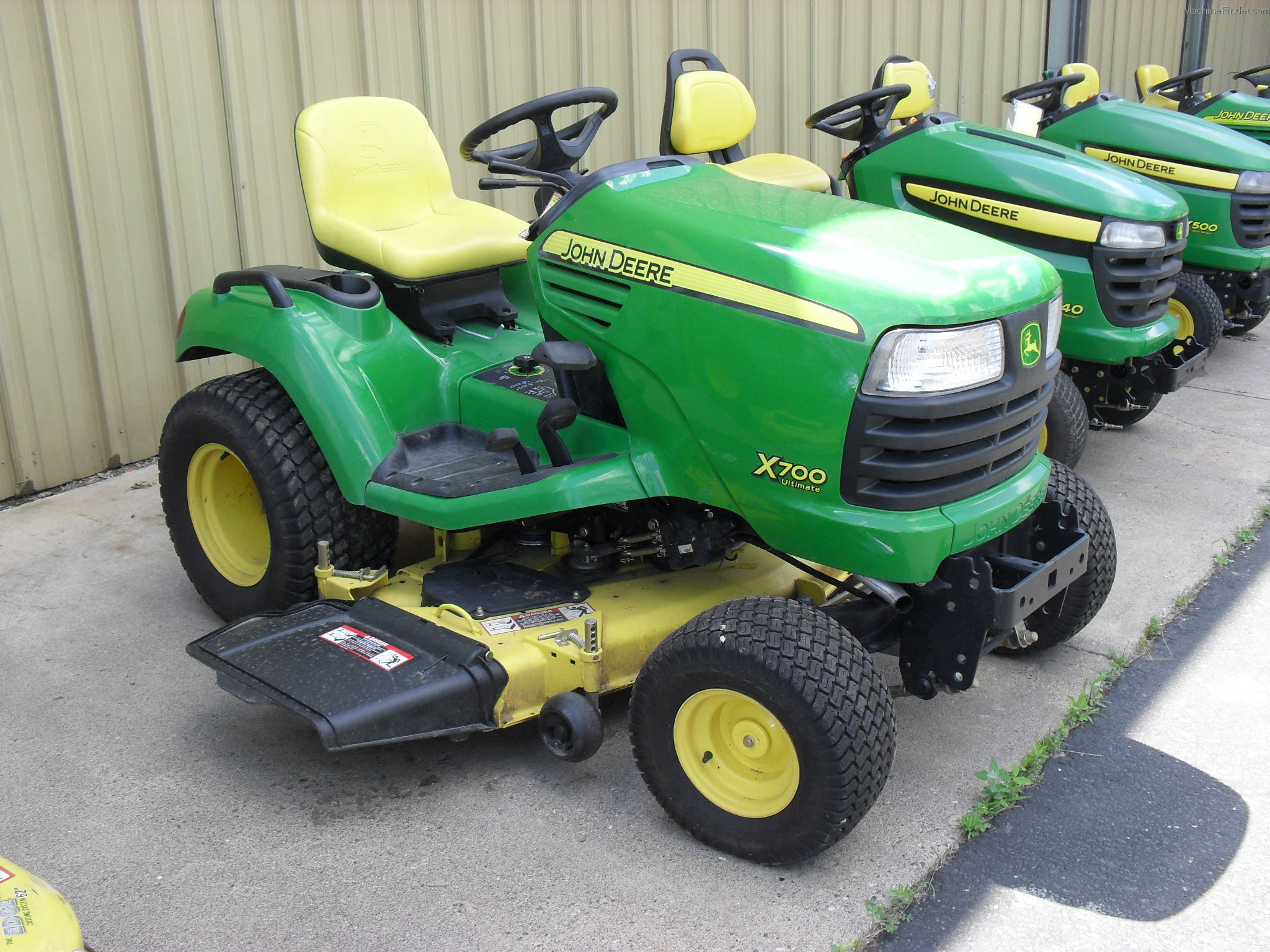 2010 John Deere X700 Lawn & Garden and Commercial Mowing - John Deere ...