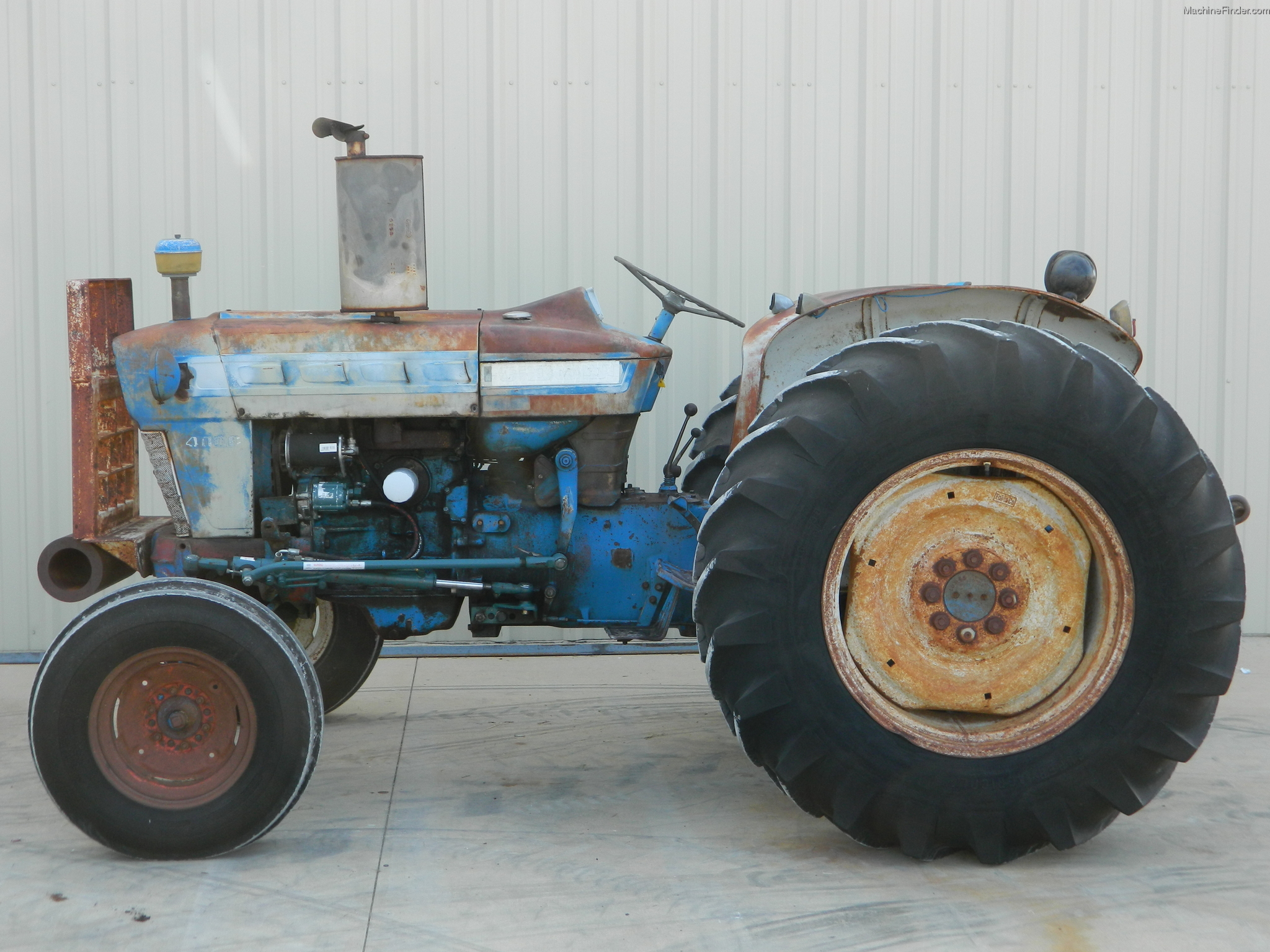 1972 Ford 4000 tractor #5