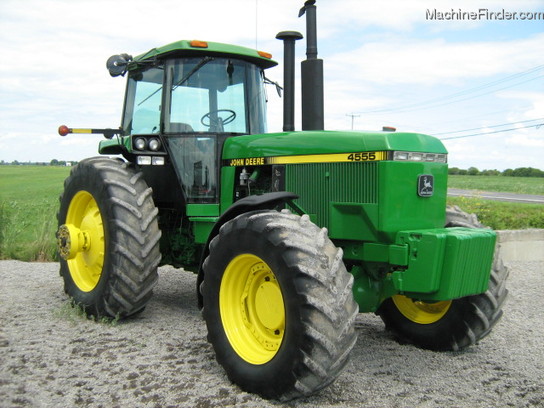 1989 John Deere 4555