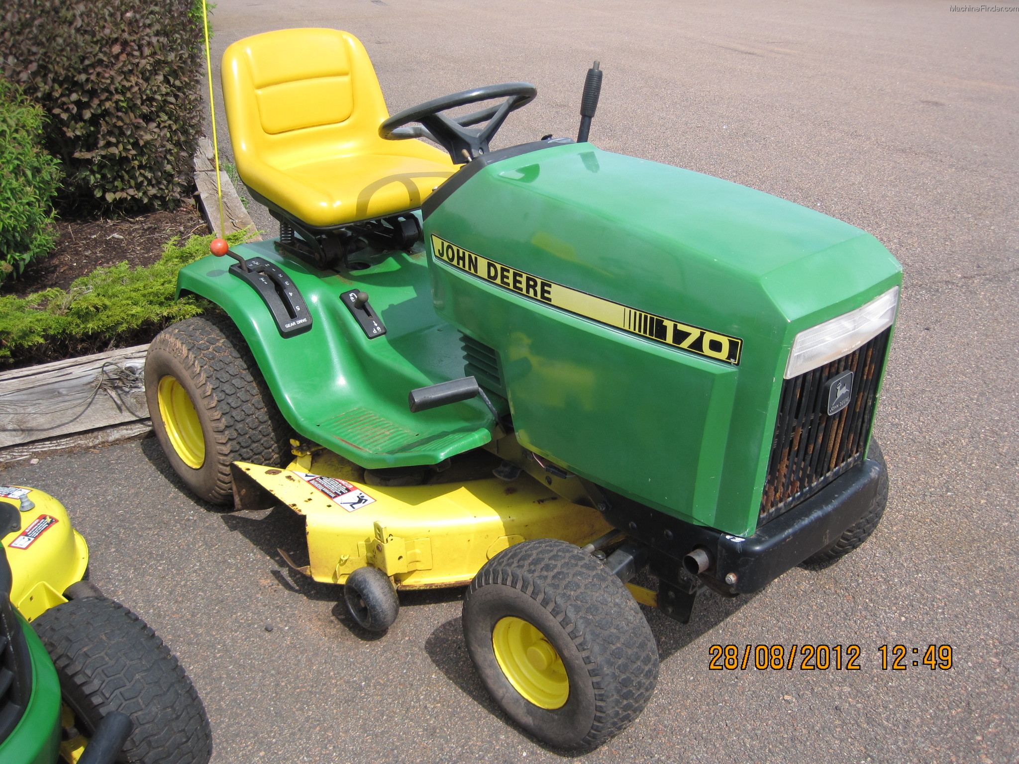 1990 John Deere 170 Lawn & Garden and Commercial Mowing - John Deere ...