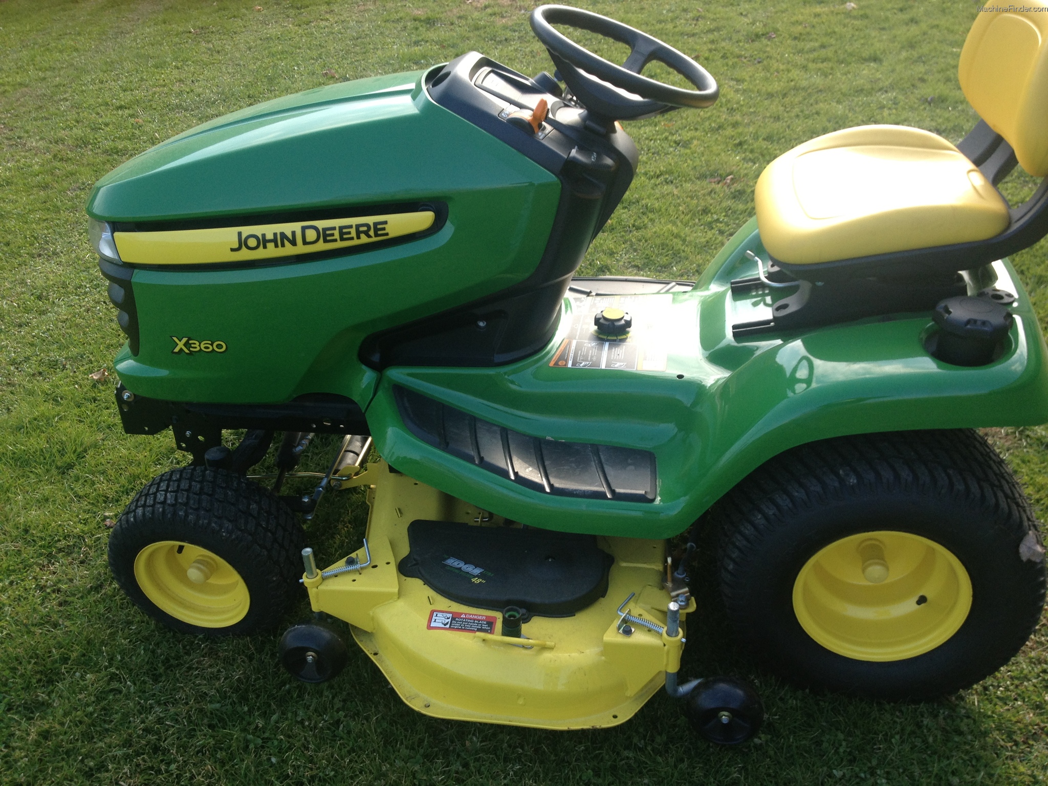 2013 John Deere X360 Lawn & Garden and Commercial Mowing - John Deere ...