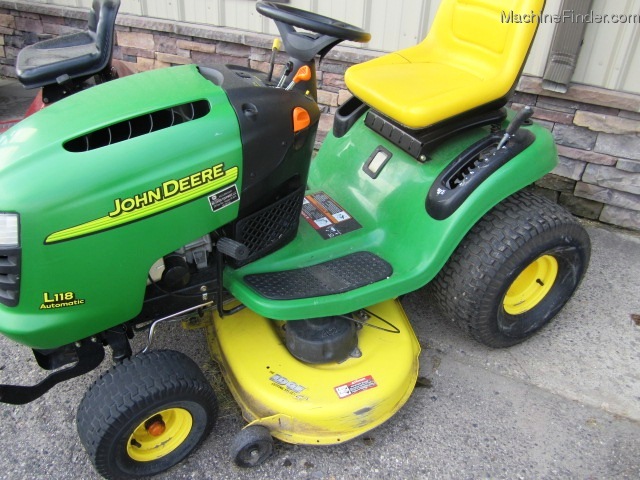 2005 John Deere L118 Lawn & Garden and Commercial Mowing - John Deere ...