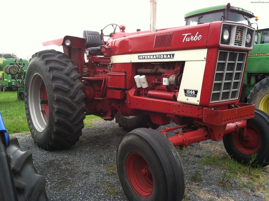 International Harvester 1066 Tractors - Row Crop (+100hp) - John Deere ...