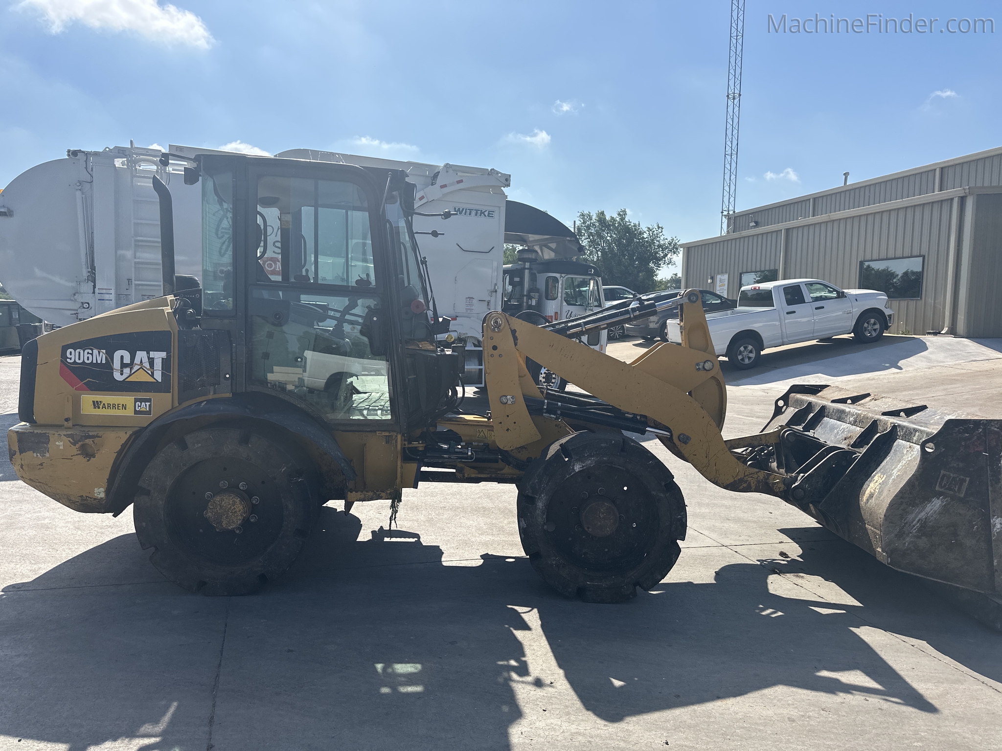 2016 Caterpillar 906 Image 8