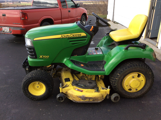 2009 John Deere X700 Lawn & Garden and Commercial Mowing - John Deere ...