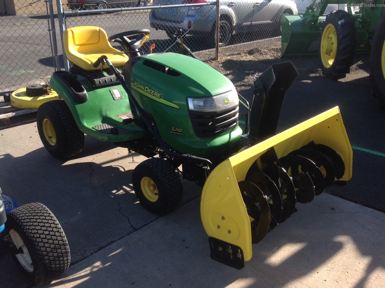 2004 John Deere L110 Lawn & Garden and Commercial Mowing - John Deere ...