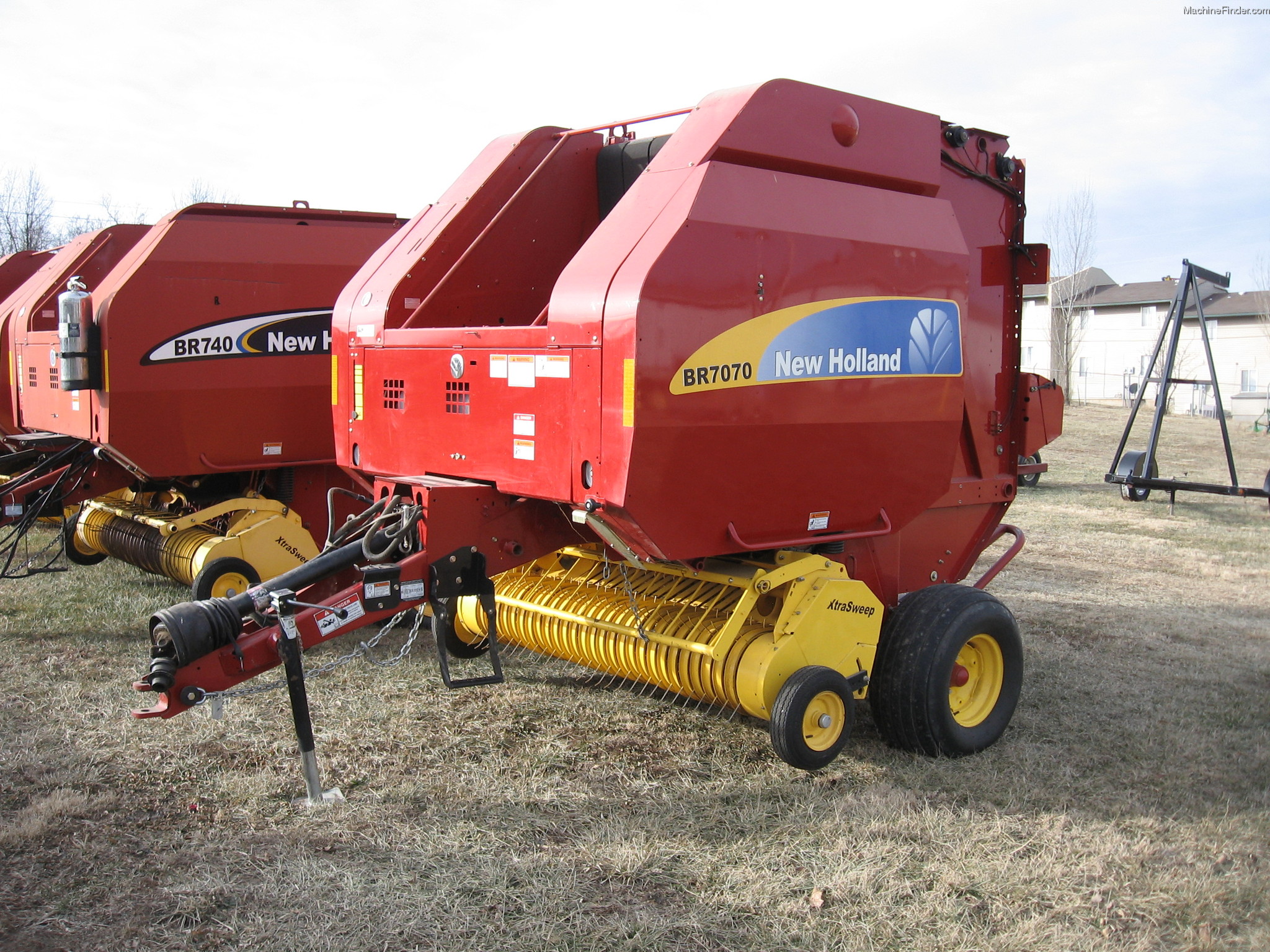 New Holland BR7070 Hay Equipment - Round Balers - John Deere MachineFinder