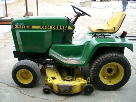 1986 John Deere 330 Lawn & Garden and Commercial Mowing - John Deere ...