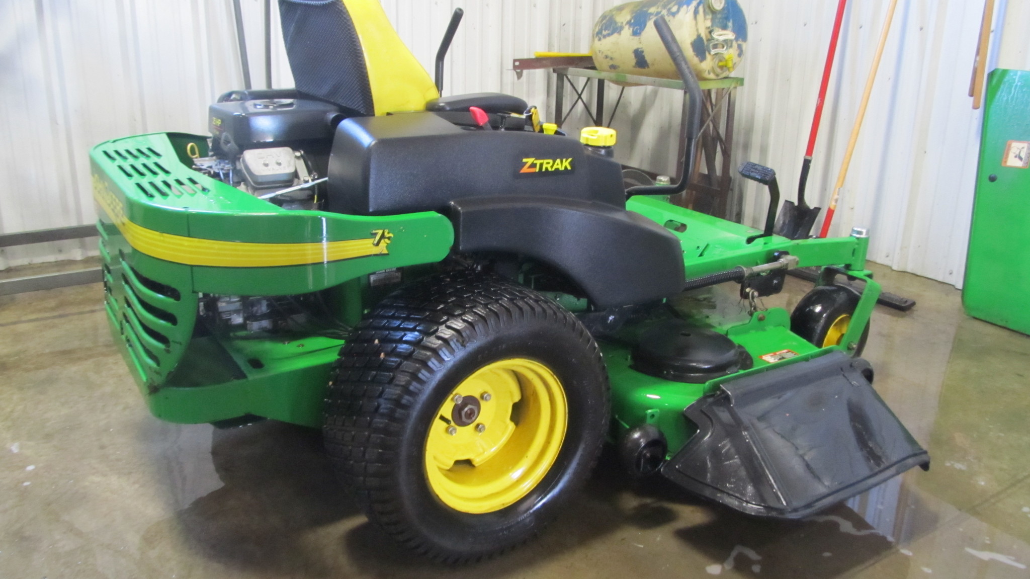 John Deere 757 Zero-Turn Mowers for Sale | [48793]