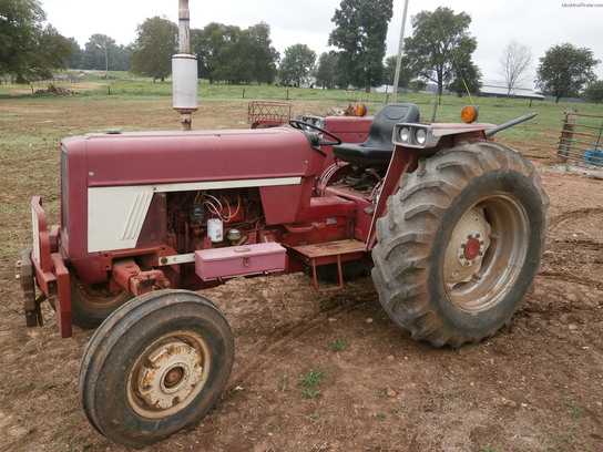 1972 International 674 Tractors - Utility (40-100hp) - John Deere ...