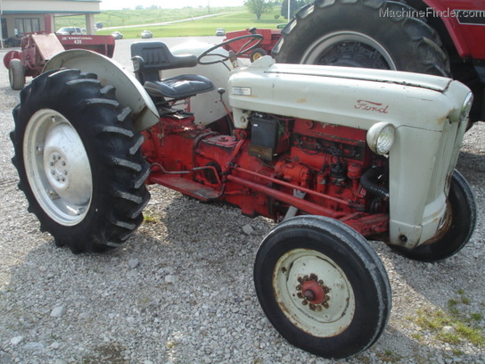 1955 Ford 660 tractor #9