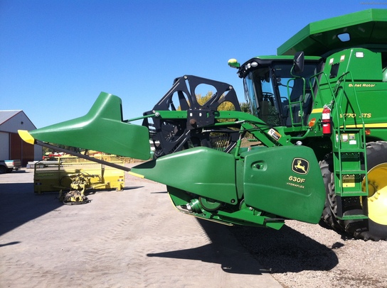 2007 John Deere 630F Combine Cutting Platforms - John Deere MachineFinder