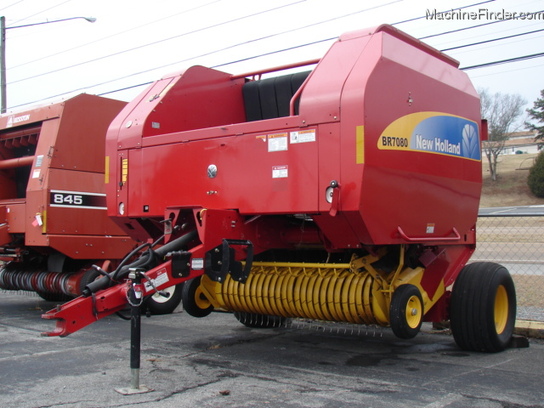 2008 New Holland BR7080