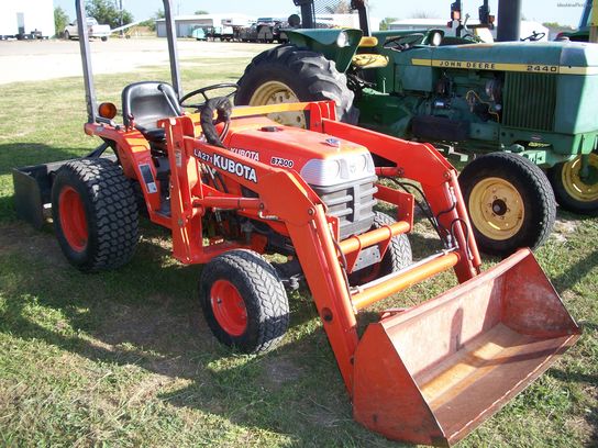 1999 Kubota B7300 Tractors - Compact (1-40hp.) - John Deere MachineFinder