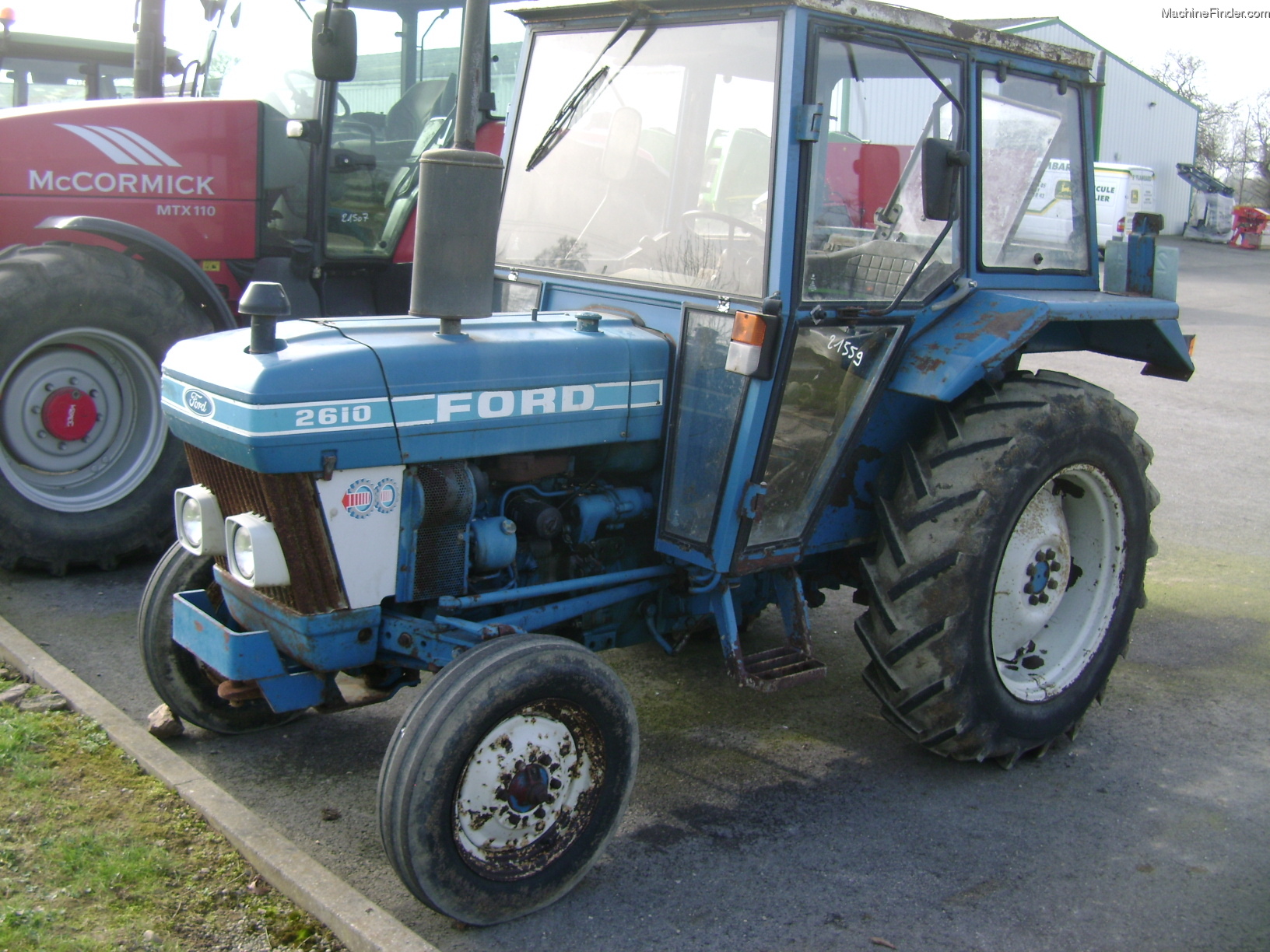 Ford 2610 tractor #2