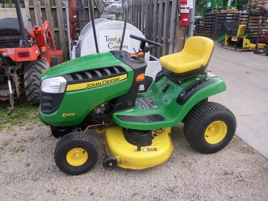 2011 John Deere D100 Lawn & Garden and Commercial Mowing - John Deere ...