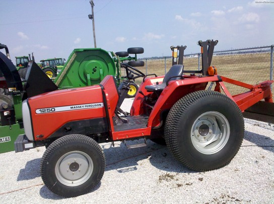 1994 Massey - Ferguson 1250