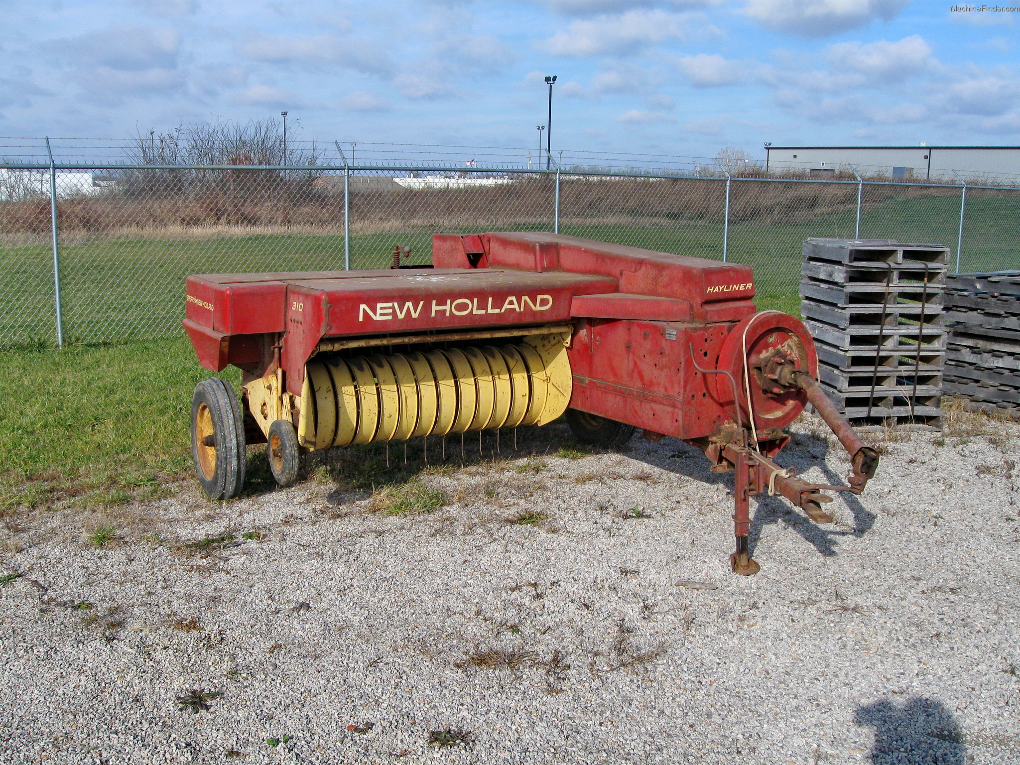 New Holland 310 Hay Equipment - Square Balers - John Deere MachineFinder