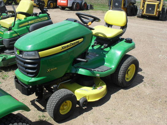 2007 John Deere X304