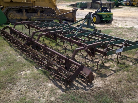 Used Farm & Agricultural Equipment - John Deere MachineFinder