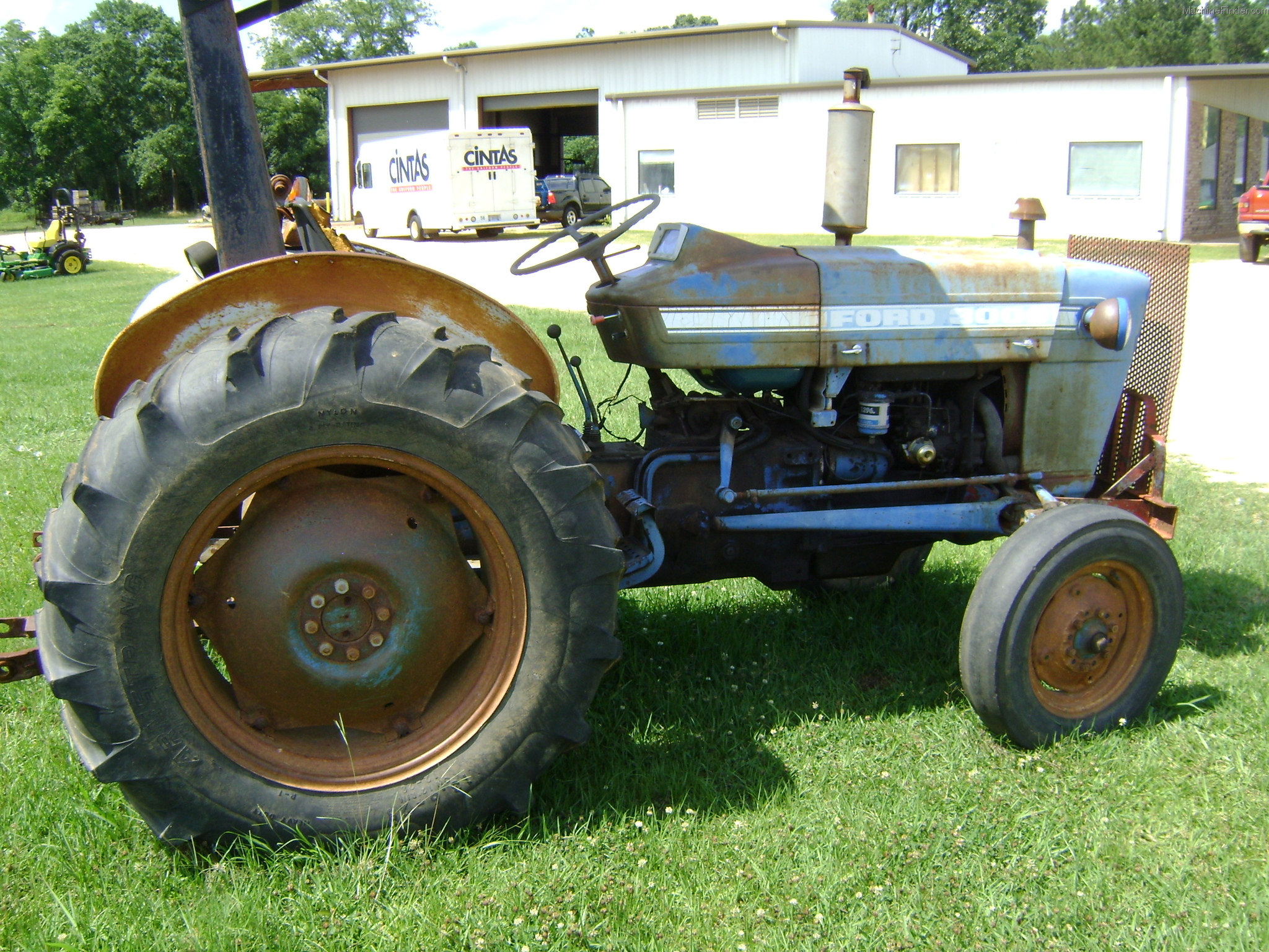 1970 Ford 3000 tractor #2