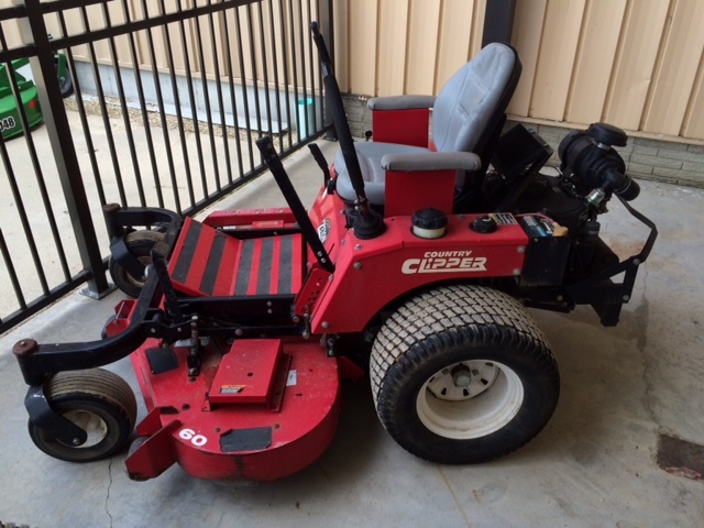 Country Clipper ZETON Zero-Turn Mowers for Sale | [45768]