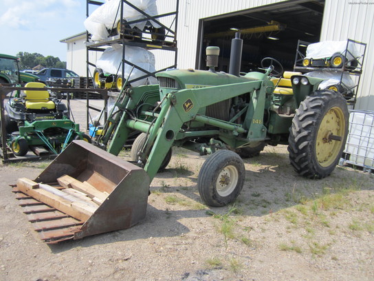 John Deere 3010 Tractors - Row Crop (+100hp) - John Deere MachineFinder