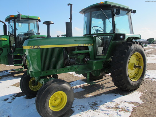 1977 John Deere 4230 Tractors - Row Crop (+100hp) - John Deere ...